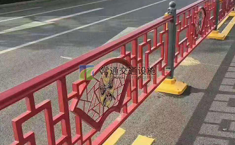 紅色京劇臉譜道路護欄中心隔離欄